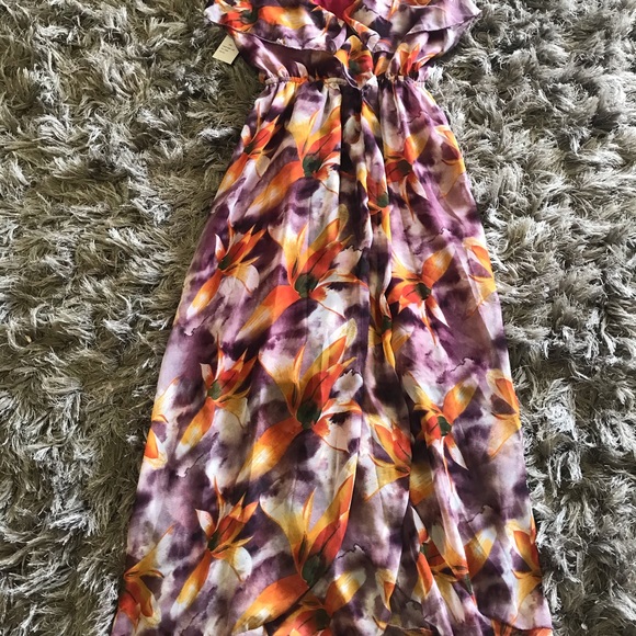 Dress - Picture 3 of 4